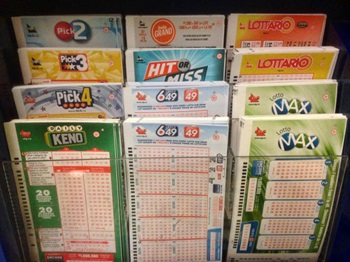 Loterías de Canadá: 6/49 vs Lotto Max