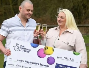 El dinero rompió la historia de amor de Laura y Kirk